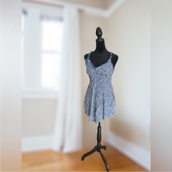 Princess Polly Thunderclouds Playsuit Romper Size 8 Blue Floral Print - Picture 3 of 15